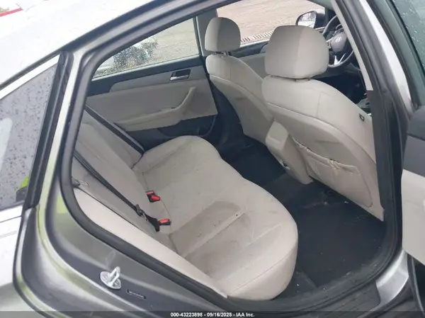 5NPE24AF2KH765467 2019 HYUNDAI SONATA - Image 8