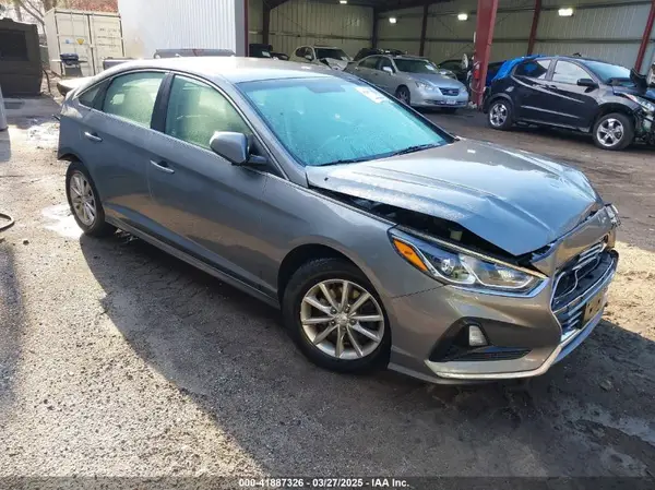 5NPE24AF2KH766697 2019 HYUNDAI SONATA - Image 1