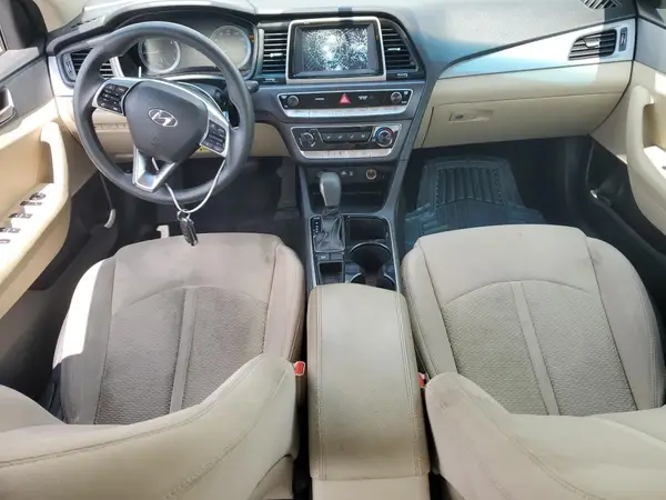 5NPE24AF2KH768255 2019 HYUNDAI SONATA - Image 8