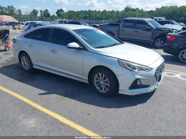 5NPE24AF2KH768613 2019 HYUNDAI SONATA - Image 1