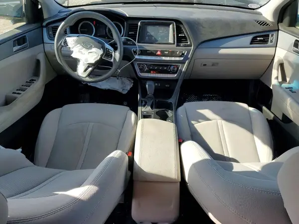 5NPE24AF2KH769275 2019 HYUNDAI SONATA - Image 8