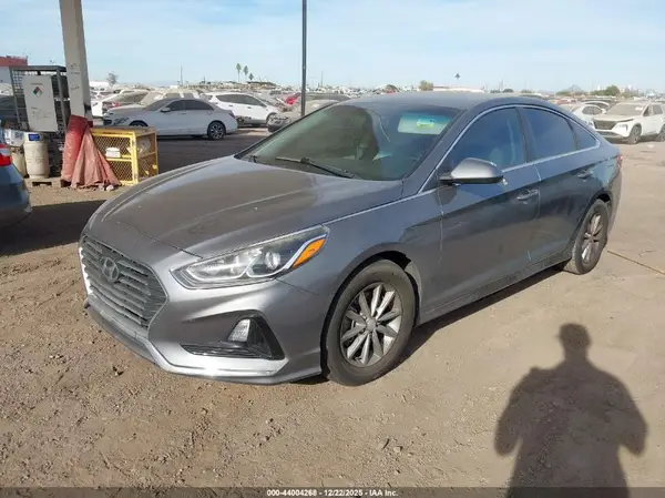 5NPE24AF2KH770216 2019 HYUNDAI SONATA - Image 2
