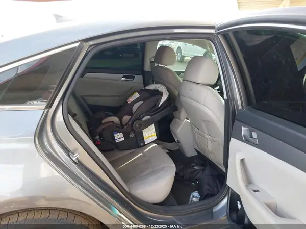 5NPE24AF2KH770216 2019 HYUNDAI SONATA - Image 8