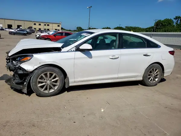 5NPE24AF2KH774718 2019 HYUNDAI SONATA - Image 1