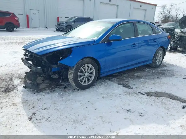 5NPE24AF2KH775755 2019 HYUNDAI SONATA - Image 2