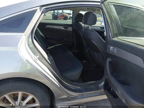 5NPE24AF2KH776338 2019 HYUNDAI SONATA - Image 8