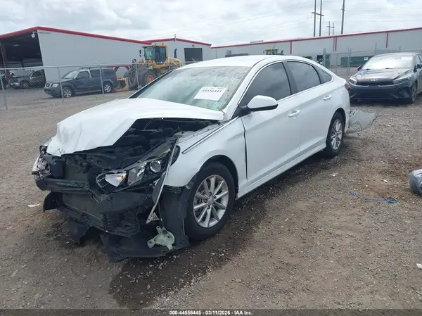 5NPE24AF2KH777778 2019 HYUNDAI SONATA - Image 2