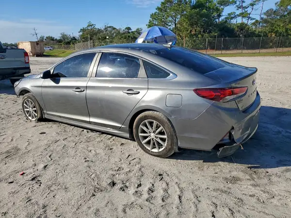 5NPE24AF2KH779806 2019 HYUNDAI SONATA - Image 2