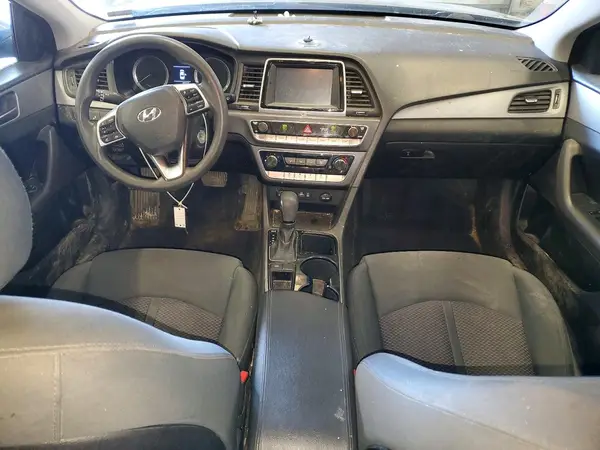 5NPE24AF2KH780700 2019 HYUNDAI SONATA - Image 8