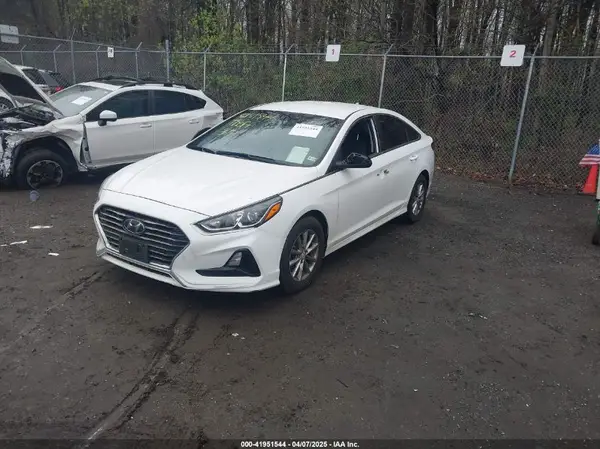 5NPE24AF2KH788733 2019 HYUNDAI SONATA - Image 2