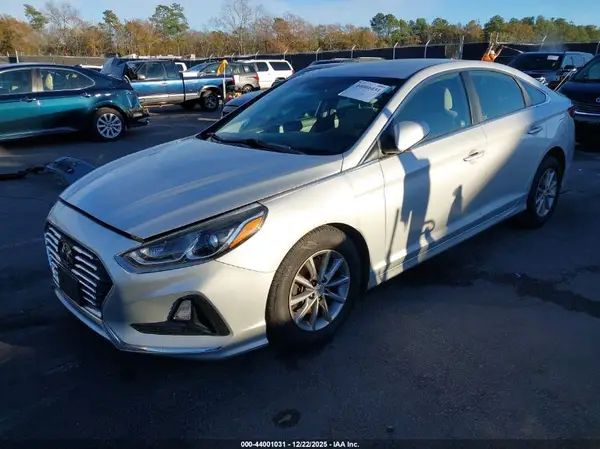 5NPE24AF2KH790708 2019 HYUNDAI SONATA - Image 2