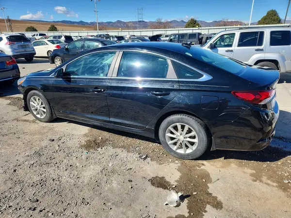 5NPE24AF2KH796878 2019 HYUNDAI SONATA - Image 2