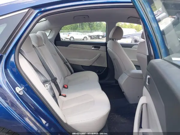 5NPE24AF2KH798825 2019 HYUNDAI SONATA - Image 8