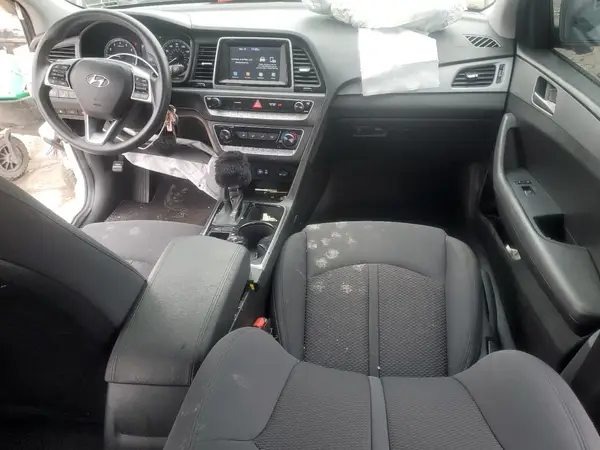 5NPE24AF2KH803070 2019 HYUNDAI SONATA - Image 8