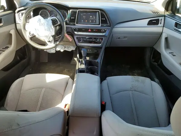 5NPE24AF2KH804137 2019 HYUNDAI SONATA - Image 8