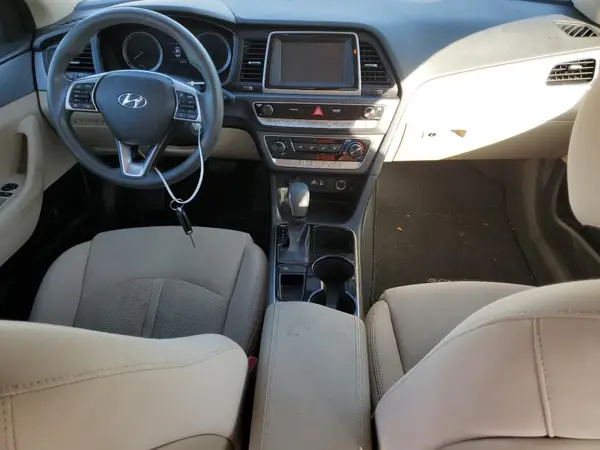 5NPE24AF2KH804364 2019 HYUNDAI SONATA - Image 8
