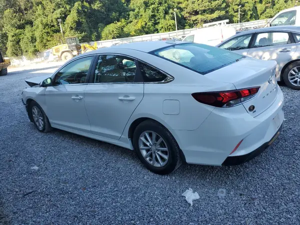 5NPE24AF2KH805806 2019 HYUNDAI SONATA - Image 2
