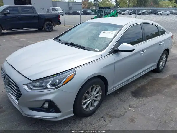 5NPE24AF2KH806499 2019 HYUNDAI SONATA - Image 2