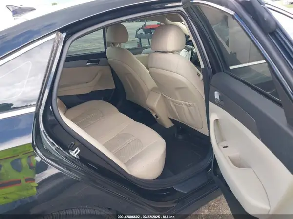 5NPE24AF2KH807457 2019 HYUNDAI SONATA - Image 8