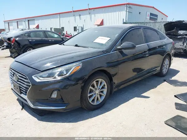 5NPE24AF2KH808737 2019 HYUNDAI SONATA - Image 2