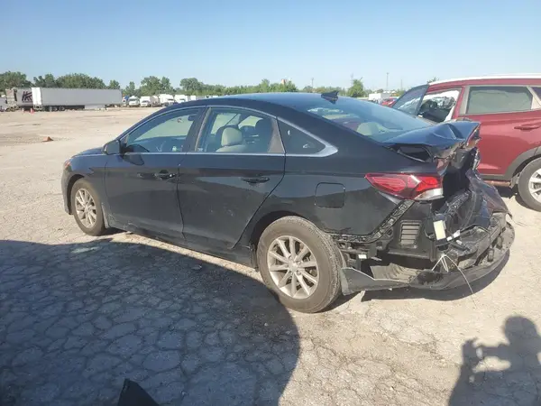 5NPE24AF2KH810276 2019 HYUNDAI SONATA - Image 2