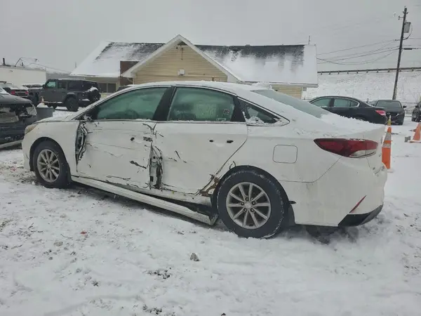 5NPE24AF2KH812478 2019 HYUNDAI SONATA - Image 2
