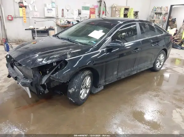 5NPE24AF2KH812528 2019 HYUNDAI SONATA - Image 2