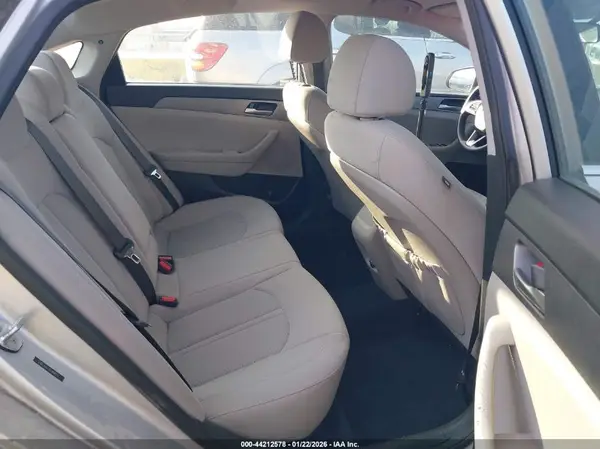 5NPE24AF2KH818023 2019 HYUNDAI SONATA - Image 8
