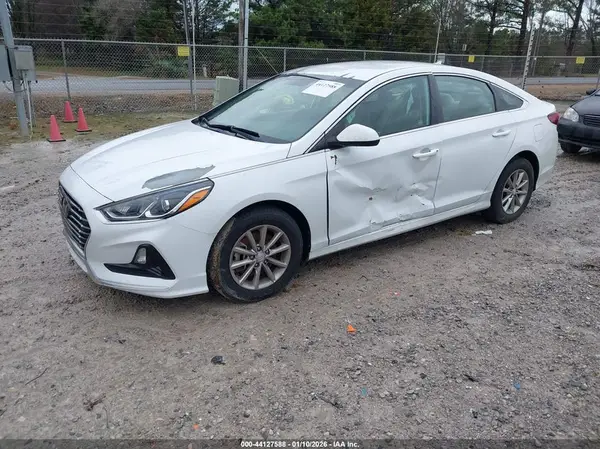 5NPE24AF2KH819219 2019 HYUNDAI SONATA - Image 2