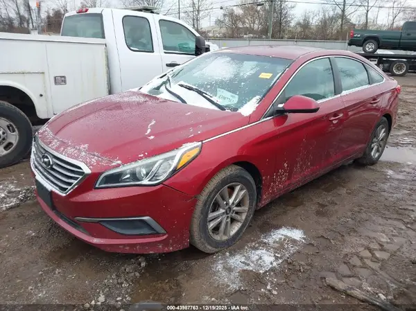 5NPE24AF3GH256821 2016 HYUNDAI SONATA - Image 2