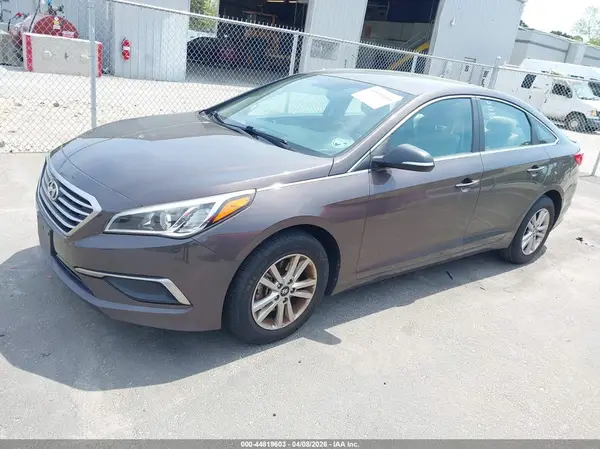 5NPE24AF3GH265261 2016 HYUNDAI SONATA - Image 2