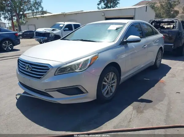 5NPE24AF3GH265499 2016 HYUNDAI SONATA - Image 2