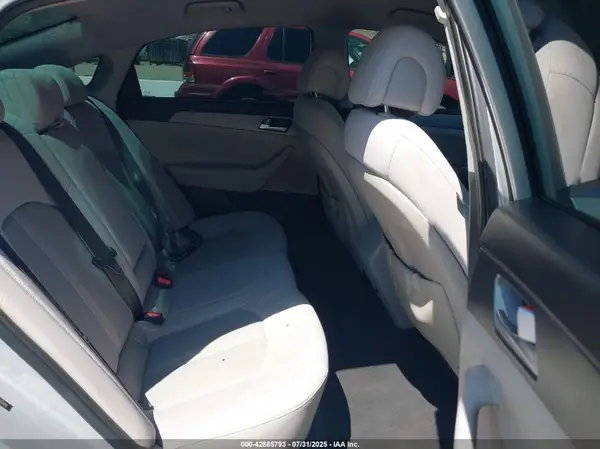 5NPE24AF3GH265499 2016 HYUNDAI SONATA - Image 8