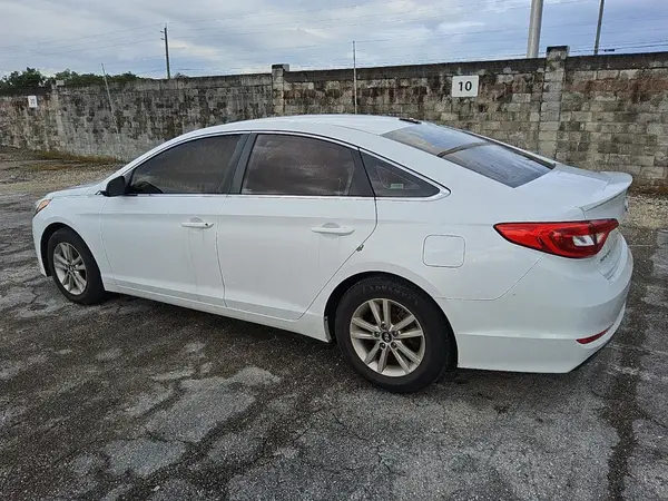 5NPE24AF3GH266054 2016 HYUNDAI SONATA - Image 2