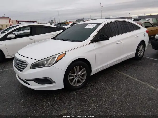 5NPE24AF3GH270959 2016 HYUNDAI SONATA - Image 2