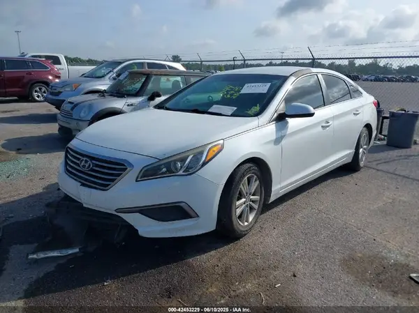 5NPE24AF3GH271044 2016 HYUNDAI SONATA - Image 2