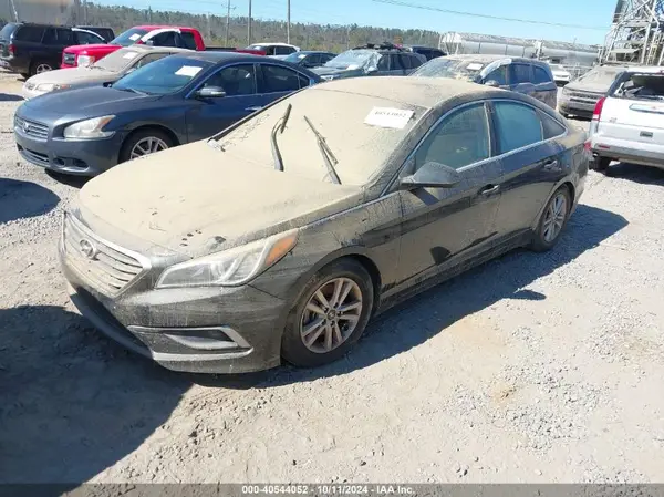 5NPE24AF3GH274705 2016 HYUNDAI SONATA - Image 2