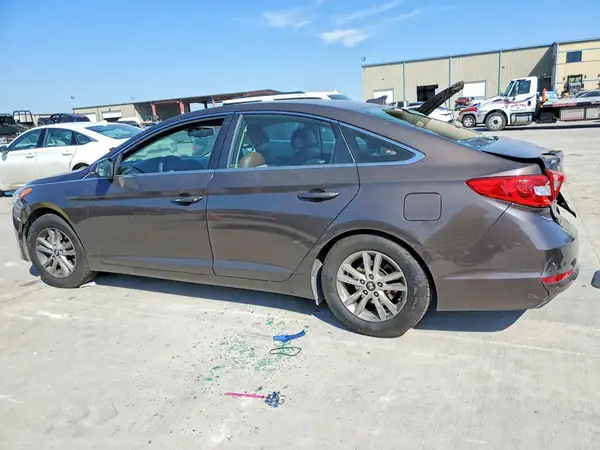 5NPE24AF3GH275630 2016 HYUNDAI SONATA - Image 2