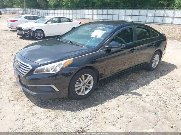 5NPE24AF3GH278284 2016 HYUNDAI SONATA - Image 2
