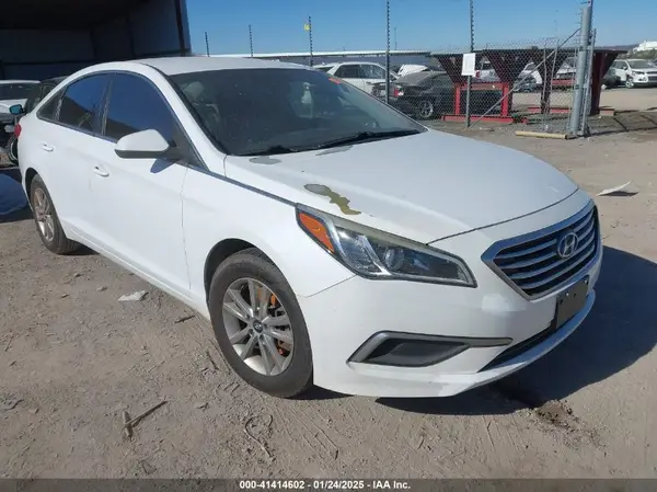 5NPE24AF3GH282626 2016 HYUNDAI SONATA - Image 1