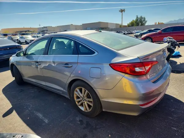 5NPE24AF3GH283050 2016 HYUNDAI SONATA - Image 2