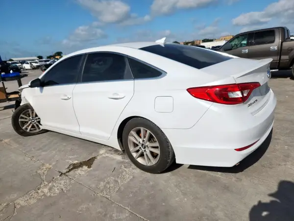 5NPE24AF3GH285252 2016 HYUNDAI SONATA - Image 2
