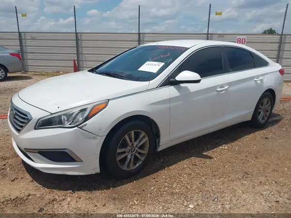 5NPE24AF3GH287079 2016 HYUNDAI SONATA - Image 2