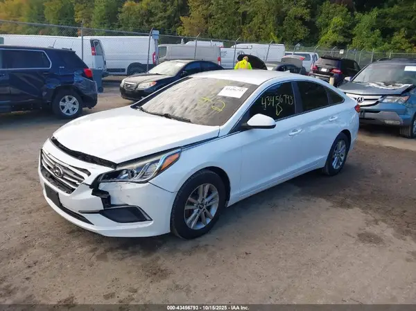 5NPE24AF3GH287311 2016 HYUNDAI SONATA - Image 2