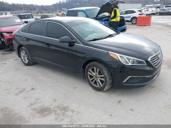 5NPE24AF3GH288135 2016 HYUNDAI SONATA - Image 1