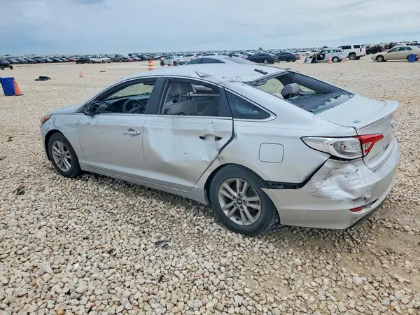 5NPE24AF3GH300686 2016 HYUNDAI SONATA - Image 2