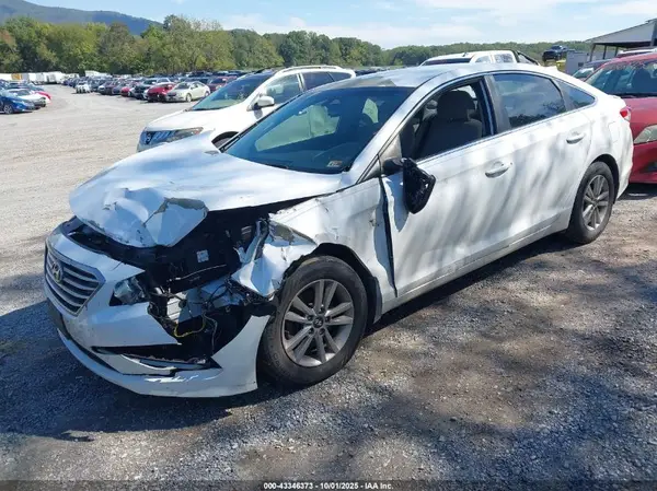 5NPE24AF3GH302986 2016 HYUNDAI SONATA - Image 2