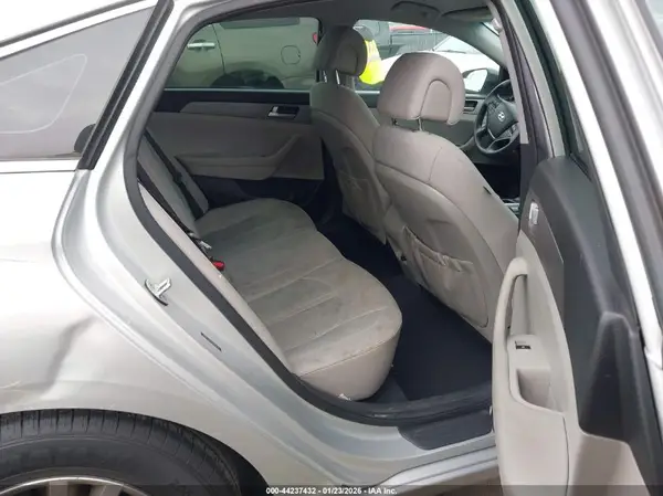 5NPE24AF3GH303622 2016 HYUNDAI SONATA - Image 8