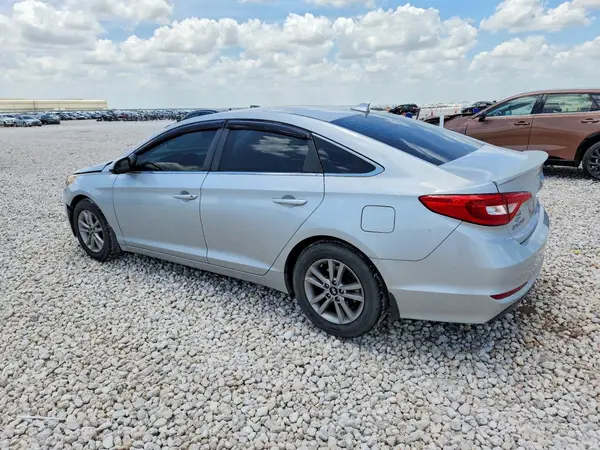 5NPE24AF3GH305418 2016 HYUNDAI SONATA - Image 2