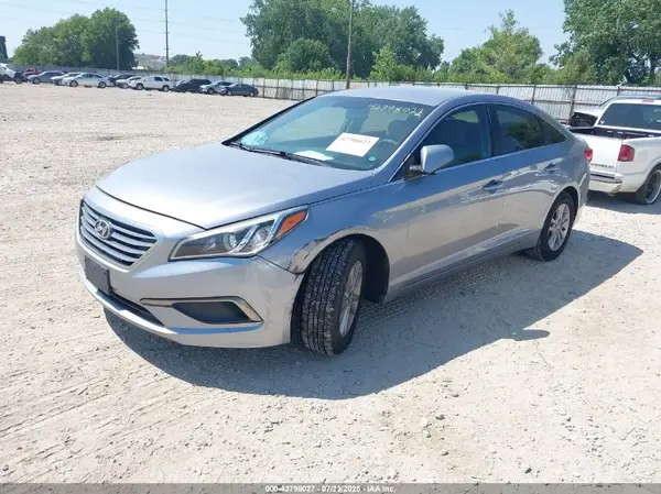 5NPE24AF3GH306326 2016 HYUNDAI SONATA - Image 2